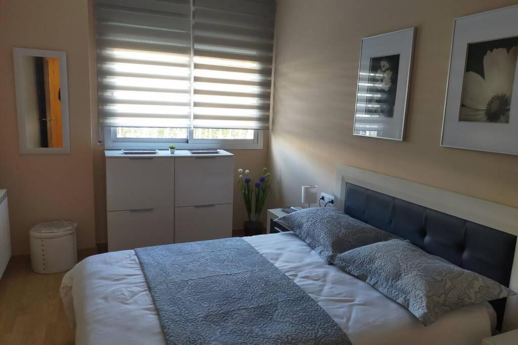 Apartamento Para 5 Personas Frente Al Mar Con Piscina Y Parking Cubelles Buitenkant foto